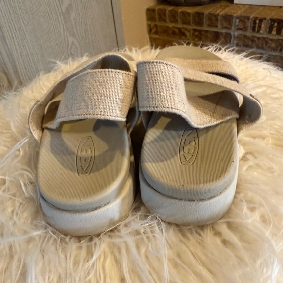 Keen Beige Sandals with Straps - Picture 5 of 8